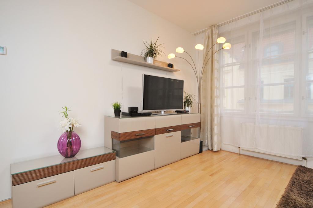 Selinor Old Town Apartments Prag Zimmer foto
